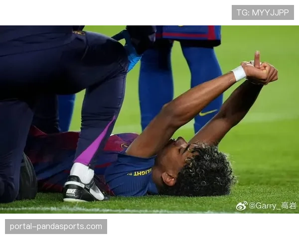 亚马尔点球破门后伤退 肌肉不适影响巴萨进攻流畅度